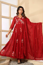 MAROON FLORAL EMBROIDERED THREAD WORK MULCOTTON ANARKALI WITH ANGRAKHA PATTERN