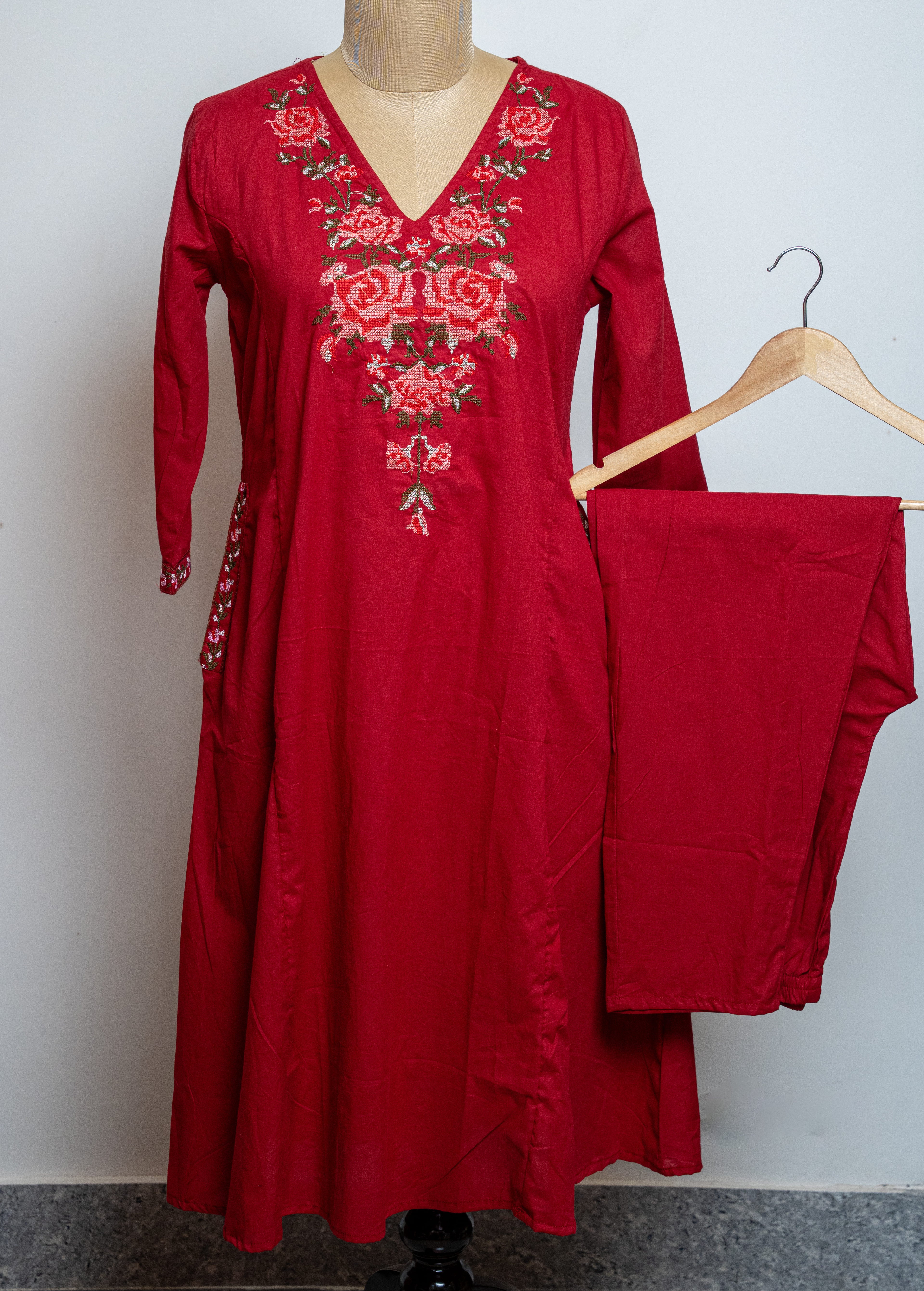 MAROON  Cotton A-Line Kurta Pant Set with Floral V-Neck Embroidery"