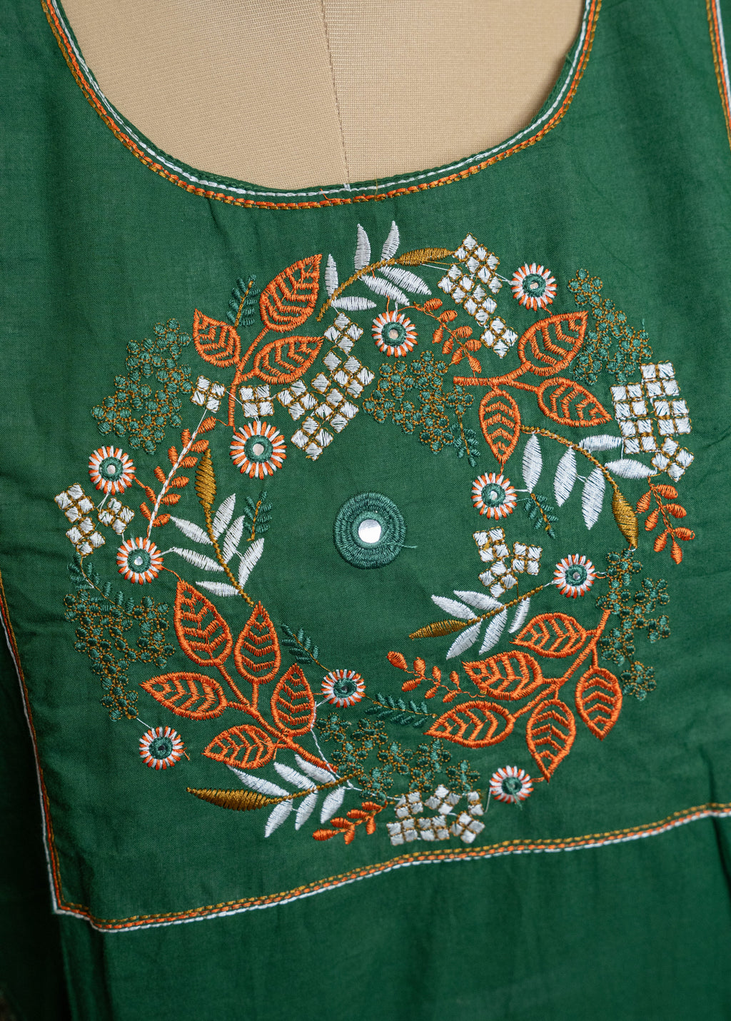 DARK GREEN COTTON STRAIGHT COTTON KURTA PANT SET WITH FLORAL EMBROIDERY