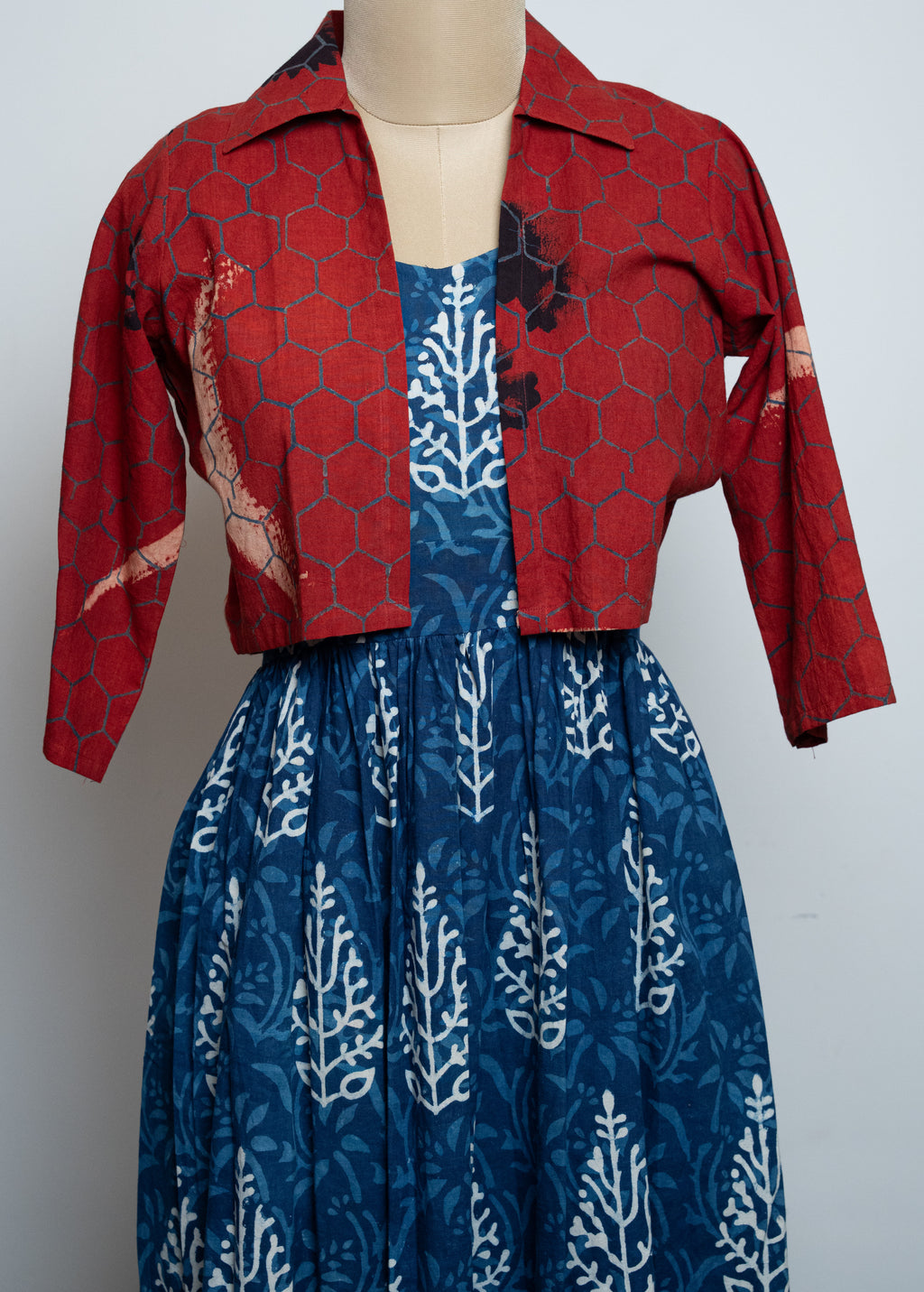 DABU NOODLE GOWN WITH AJRAKH NATURAL SHORT JACKET