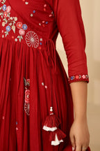 MAROON FLORAL EMBROIDERED THREAD WORK MULCOTTON ANARKALI WITH ANGRAKHA PATTERN